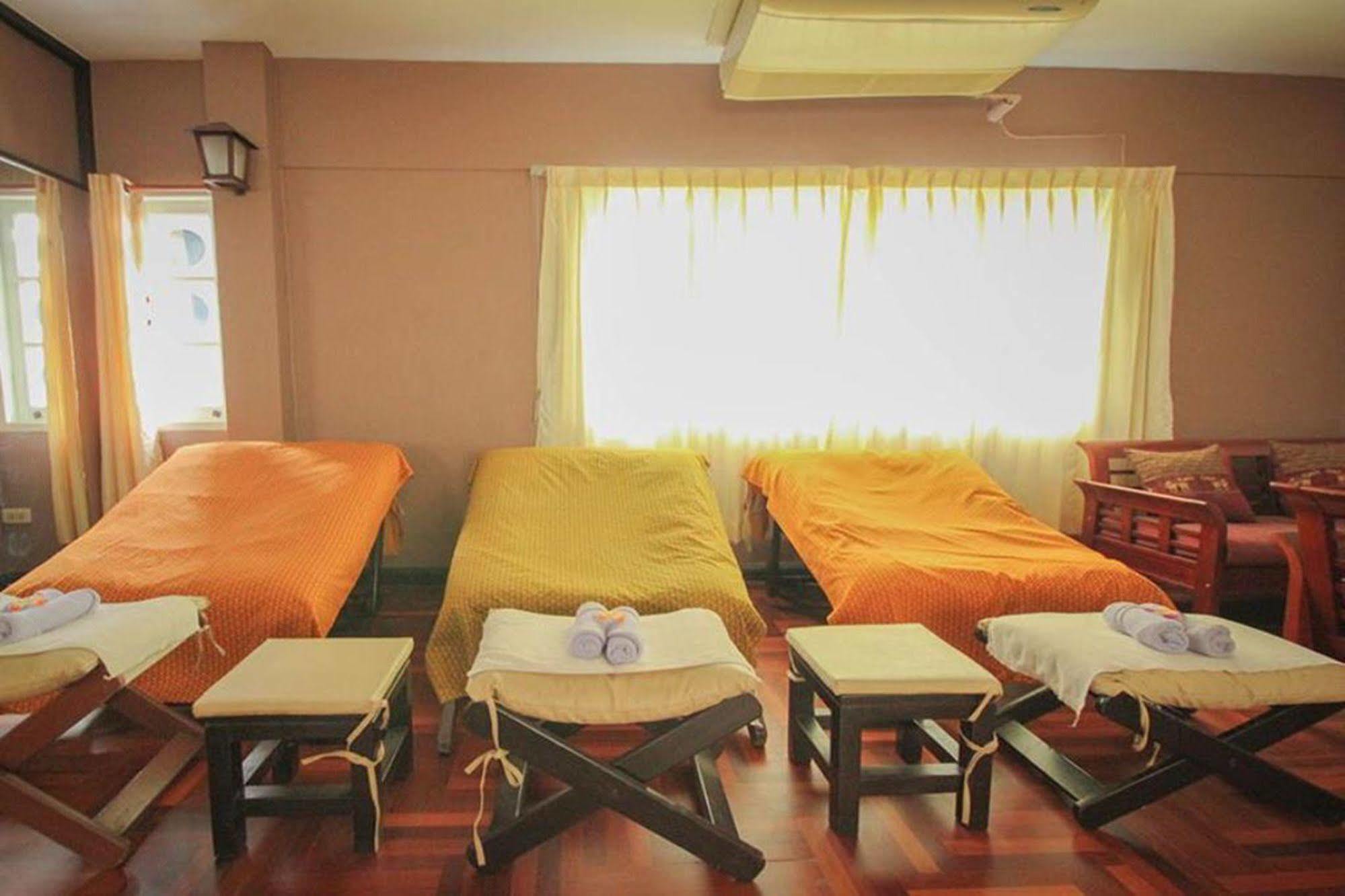 Waratee Spa Resort Villa Bangkok Kültér fotó